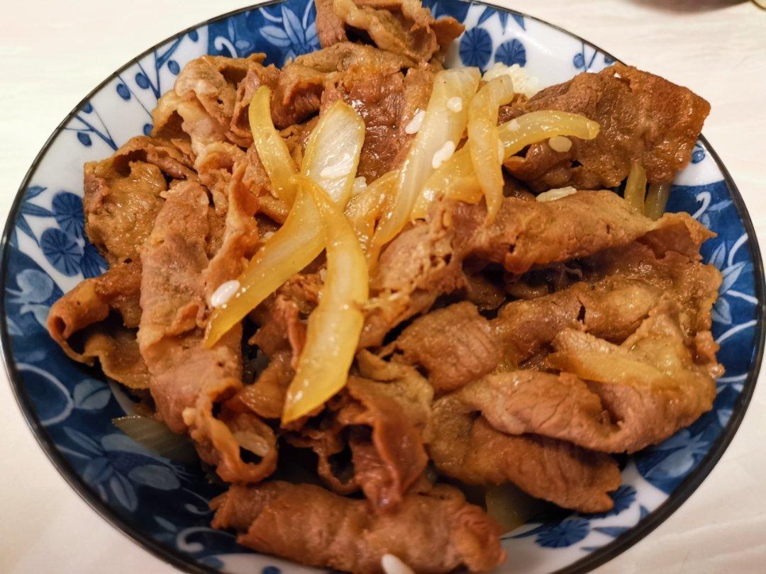 日式肥牛饭