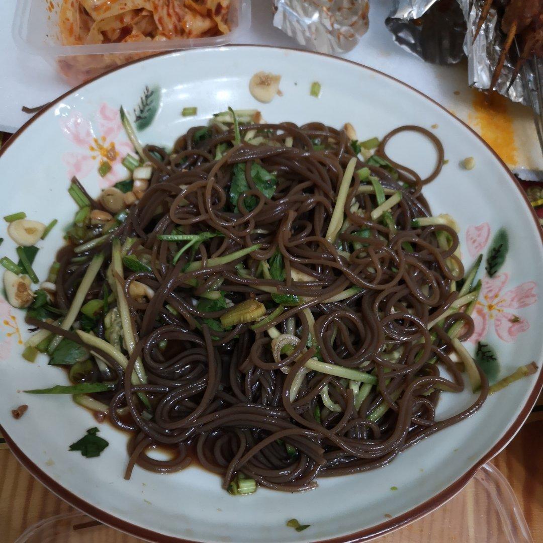 酸辣蕨根粉！