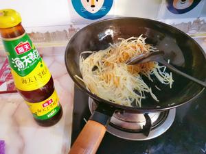 醋熘土豆丝（简单炒出饭店口感哟）的做法 步骤6