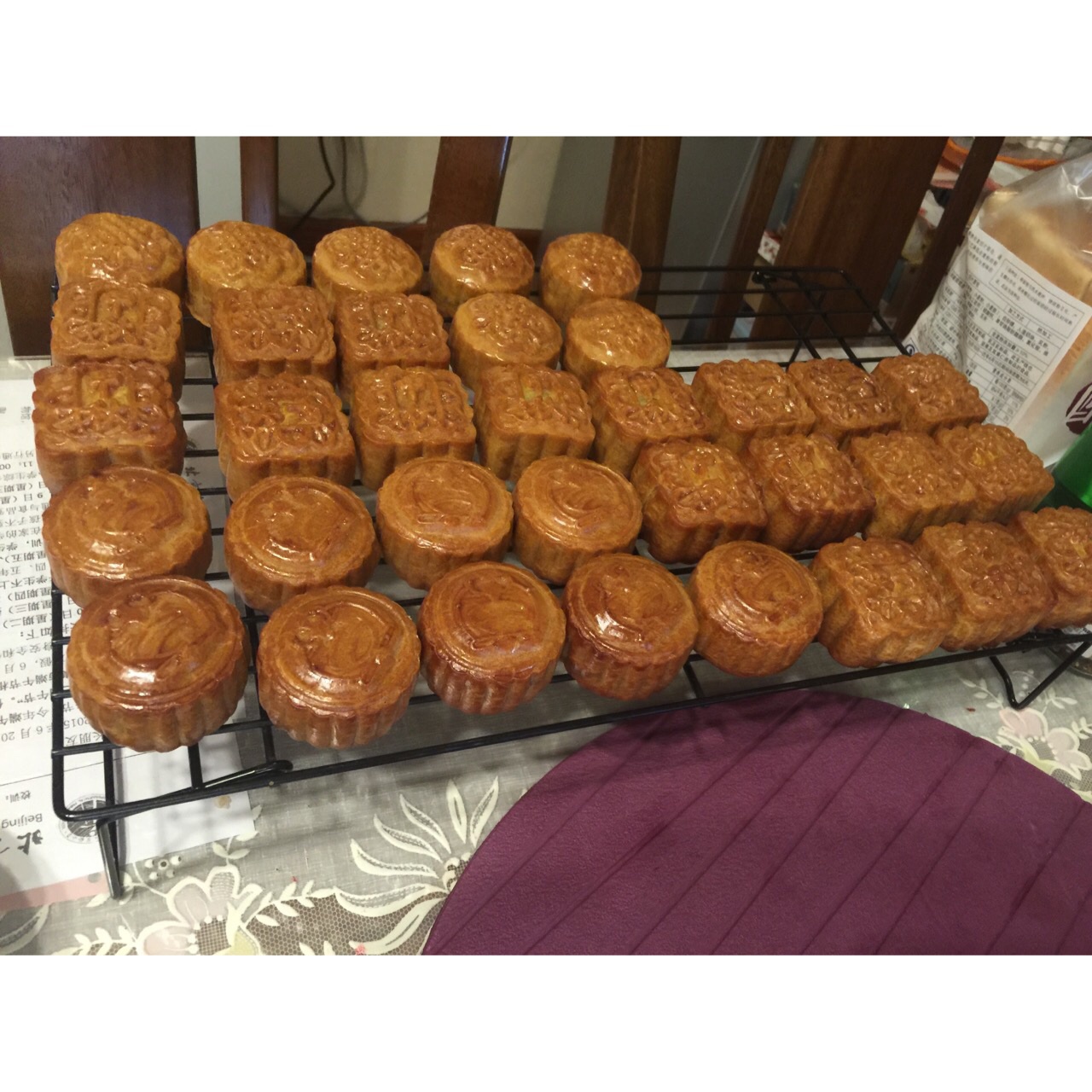 广式月饼——蛋黄莲蓉月饼