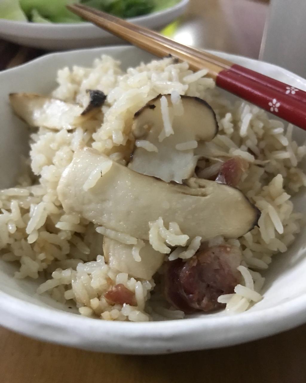 松茸腊肠焖饭