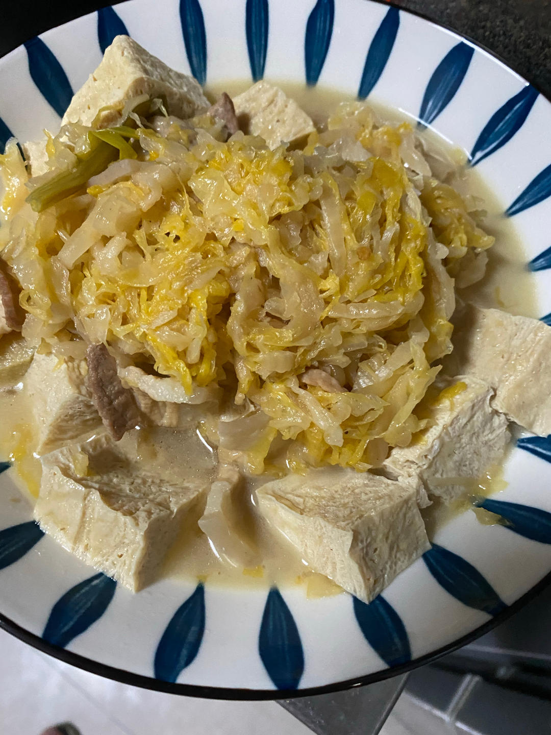 家常酸菜炖冻豆腐