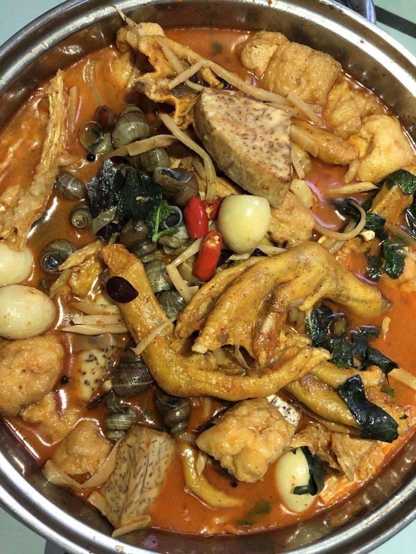 带皮鸭脚田螺煲