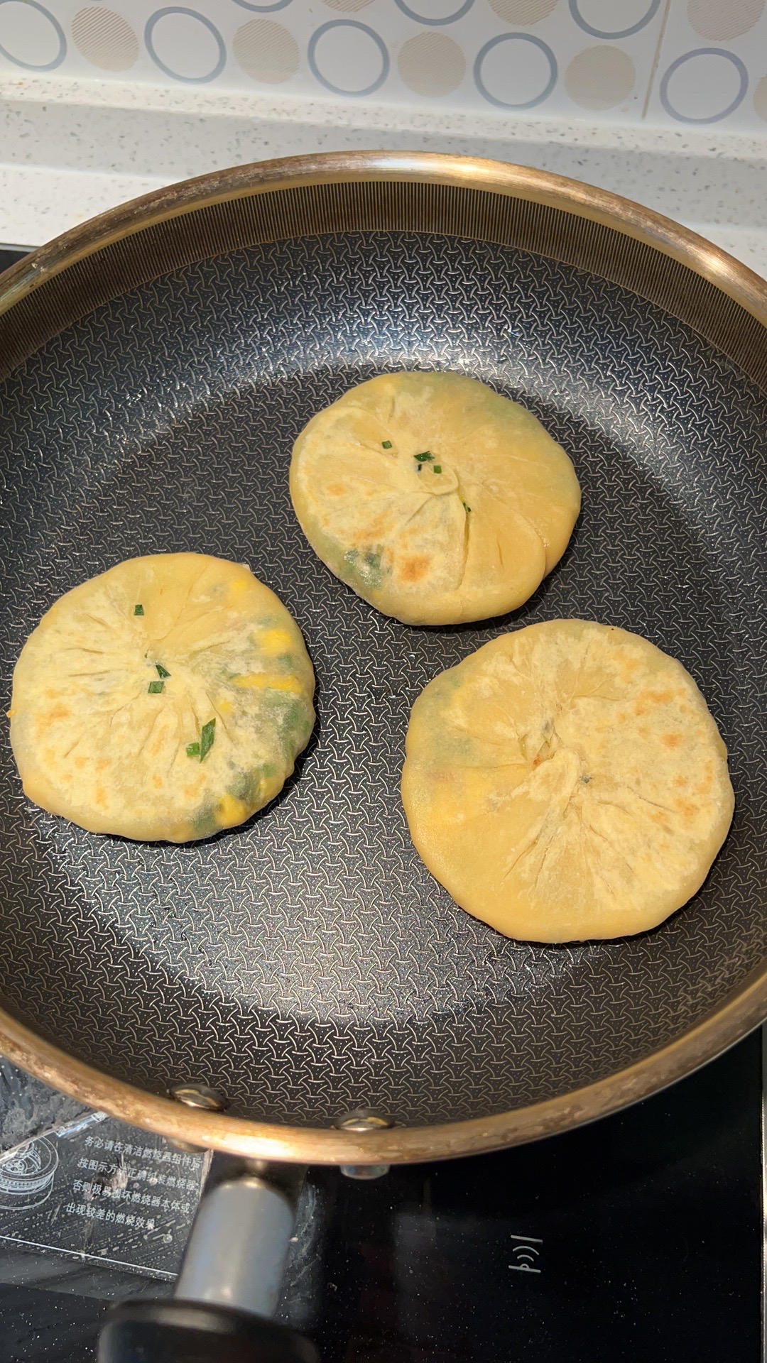 皮薄如纸的韭菜馅饼|免揉面法