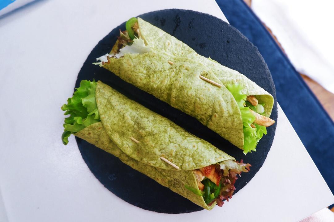 减肥 | 鸡胸青椒菠菜卷饼