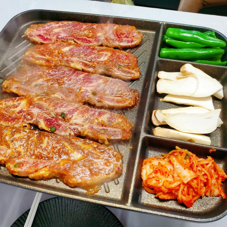外焦里嫩的韩式牛仔骨，零厨艺家庭版韩国烧烤