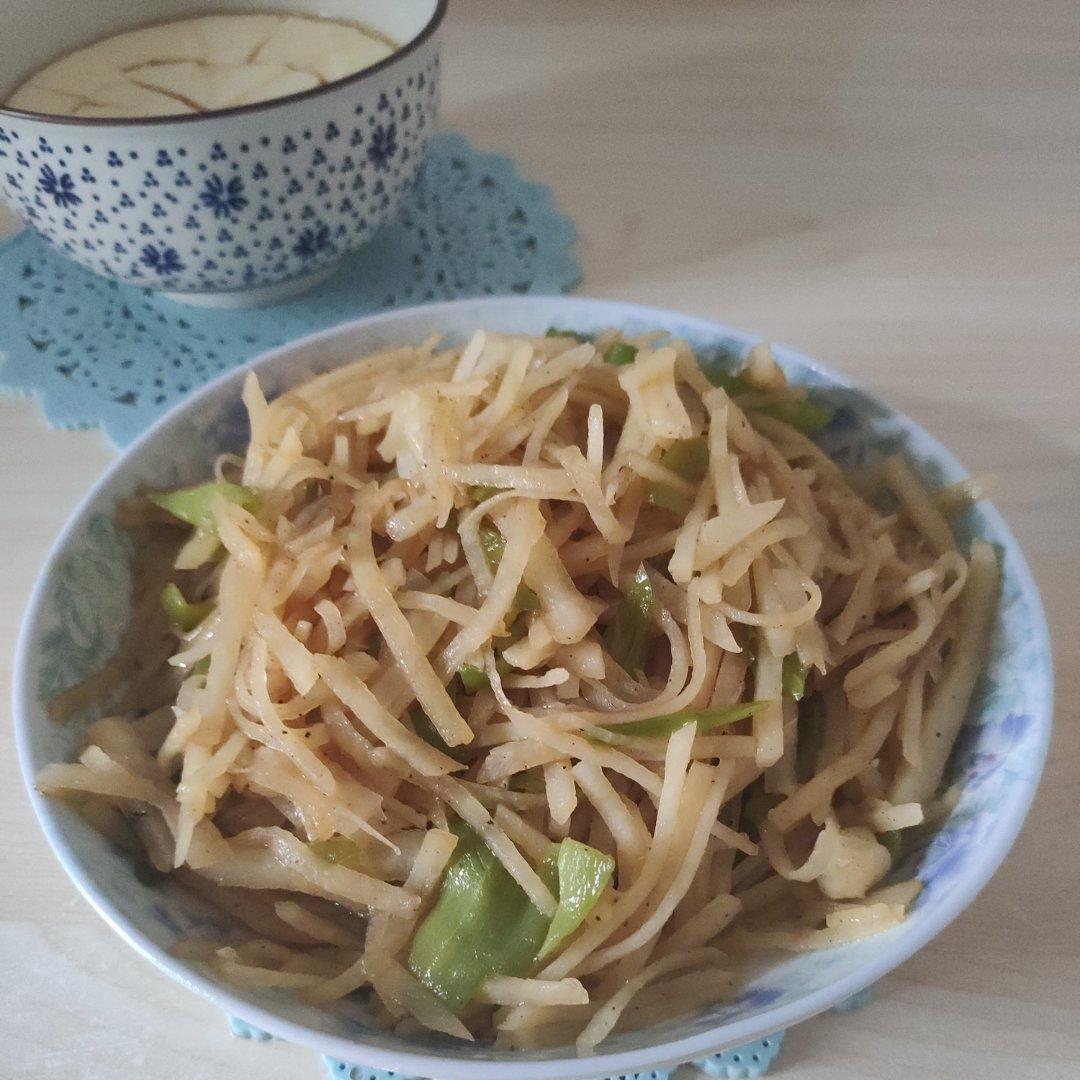 清炒土豆丝(巨简单，巨好吃)