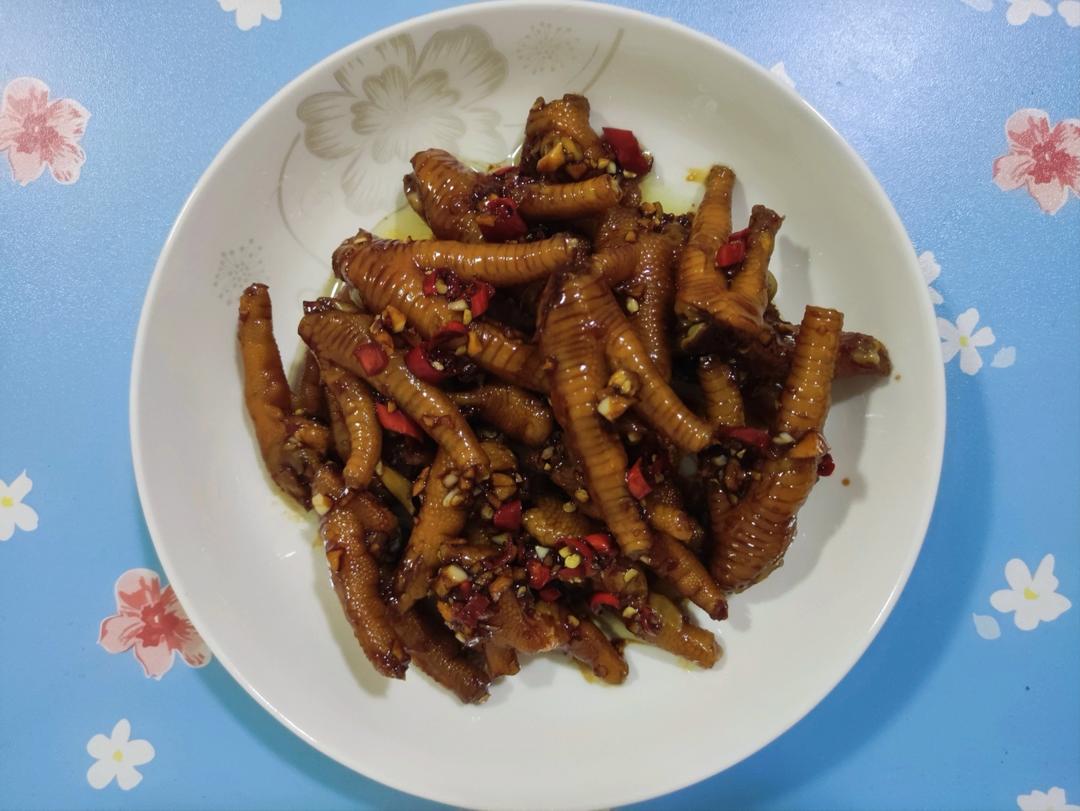 卖了十几年鸡爪的阿姨教我做的蒜香鸡爪