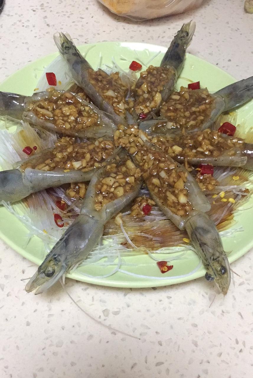 蒜蓉粉丝蒸虾