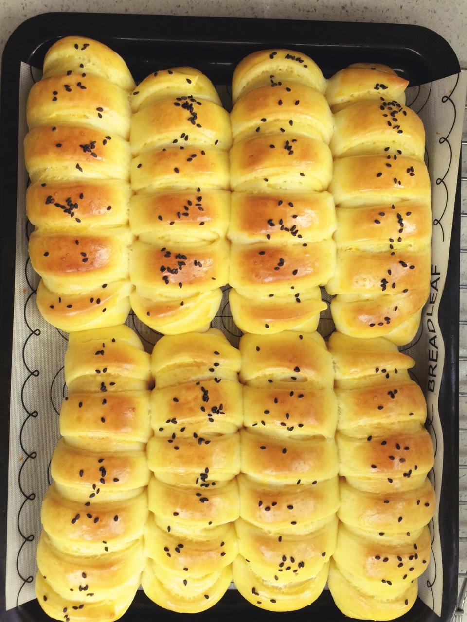 毛毛虫肉松面包