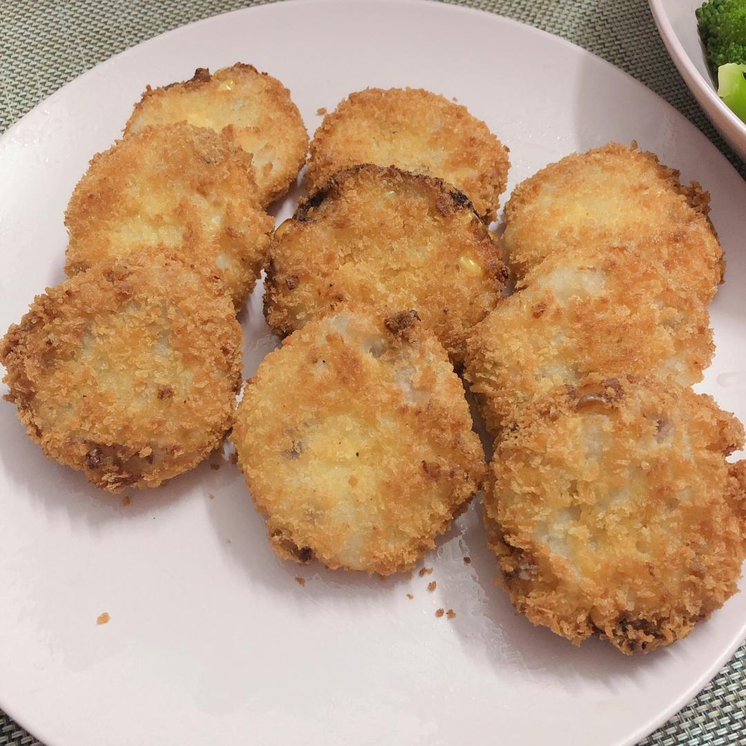 可乐饼 （肉末洋葱土豆饼）
