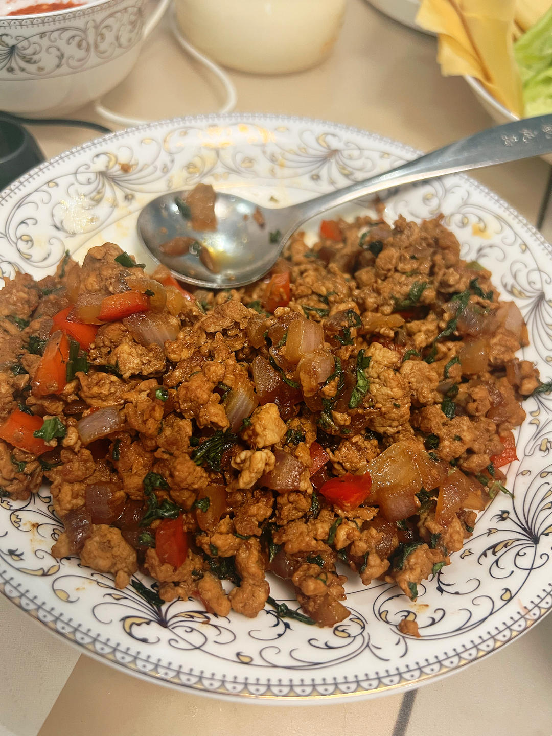 泰式打抛牛肉/猪肉碎饭