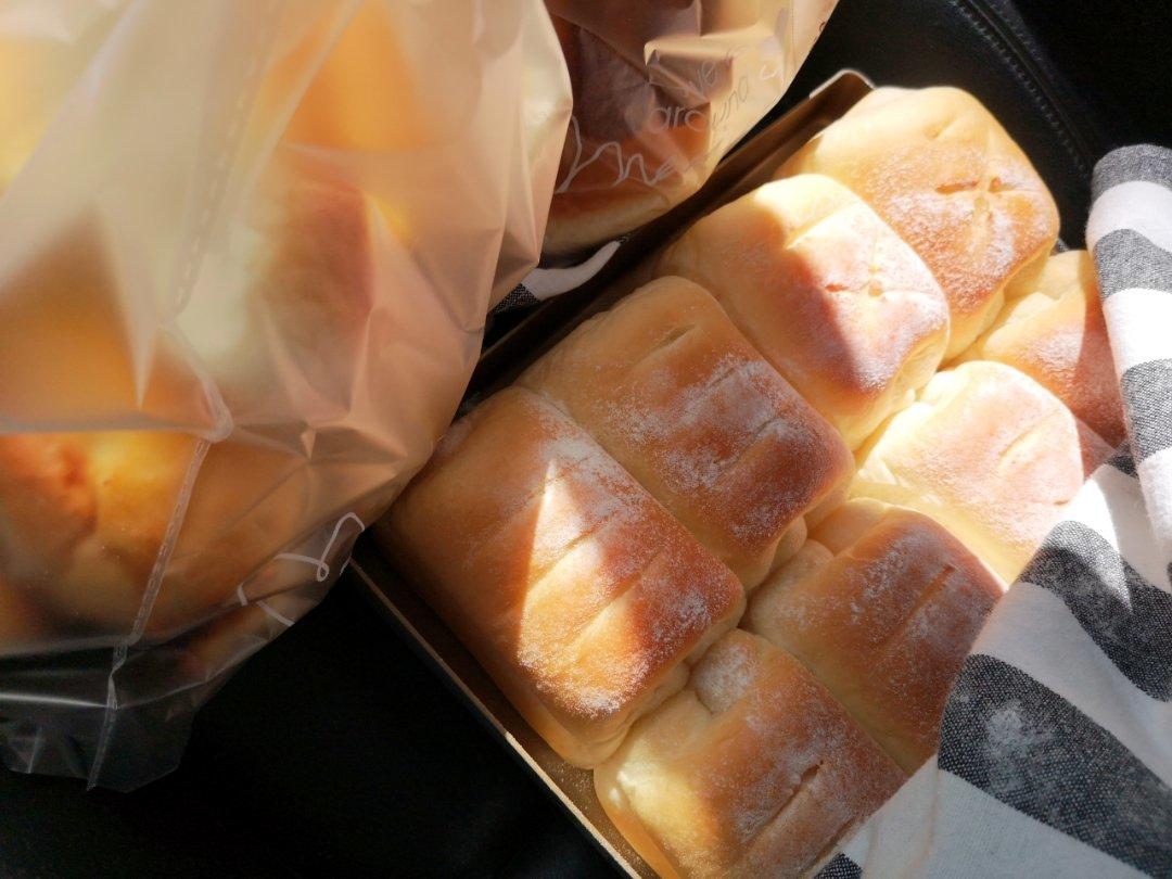 软到不知所措的牛奶卷