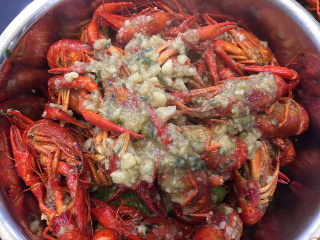 正宗淮安人的蒜泥龙虾（做菜的关键在于细节，超详细步骤）