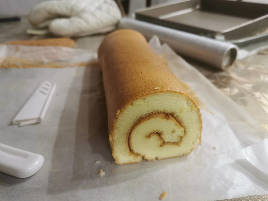 蛋糕卷这样做‼️不掉皮不开裂（小视频食谱）