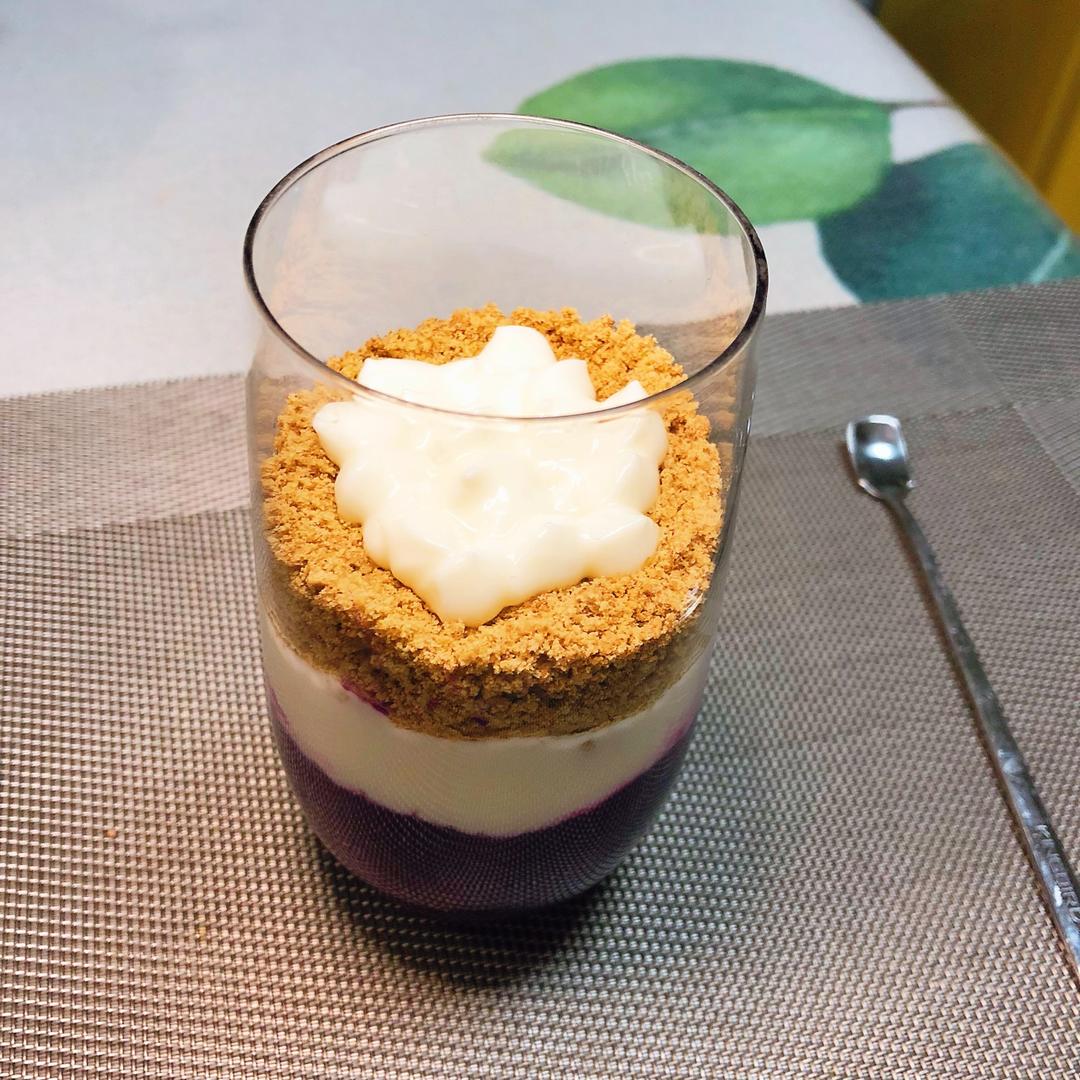 小王子的玫瑰6做的酸奶木糠杯