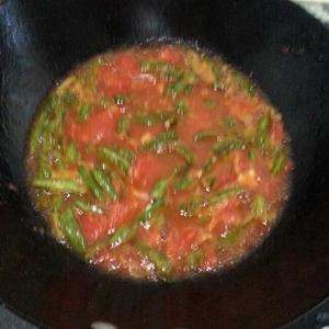 番茄炖豆角的做法 步骤5