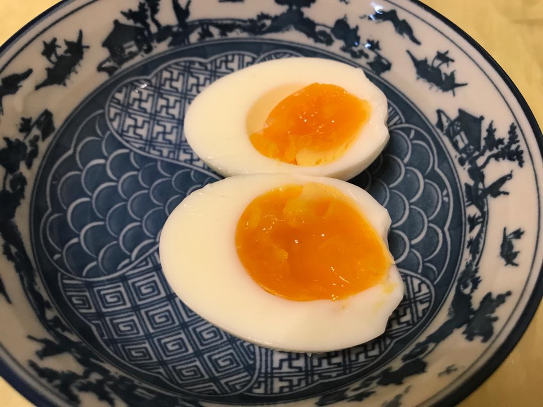 溏心卤蛋