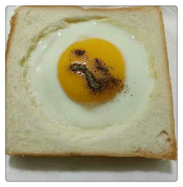 吐司煎鸡蛋