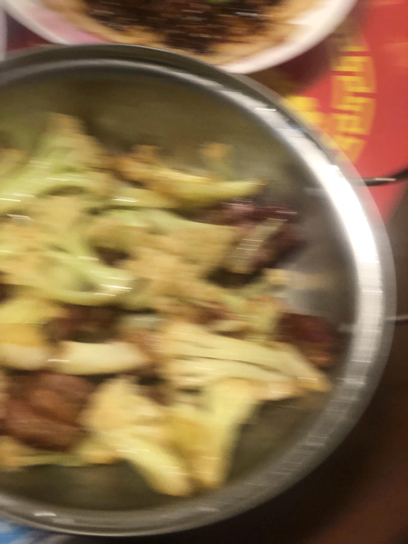 腊肉炒有机花菜