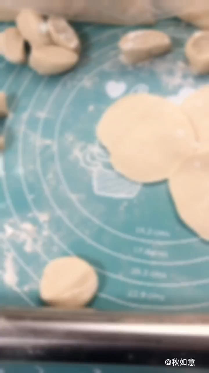 猪肉菜馅饺子     基础饺子的包法