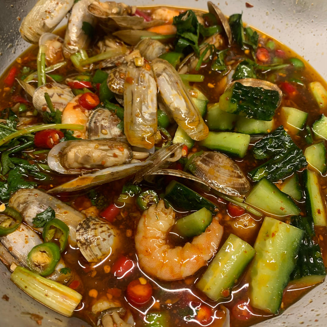 🔥捞汁麻辣小海鲜，汤汁太绝了🔥