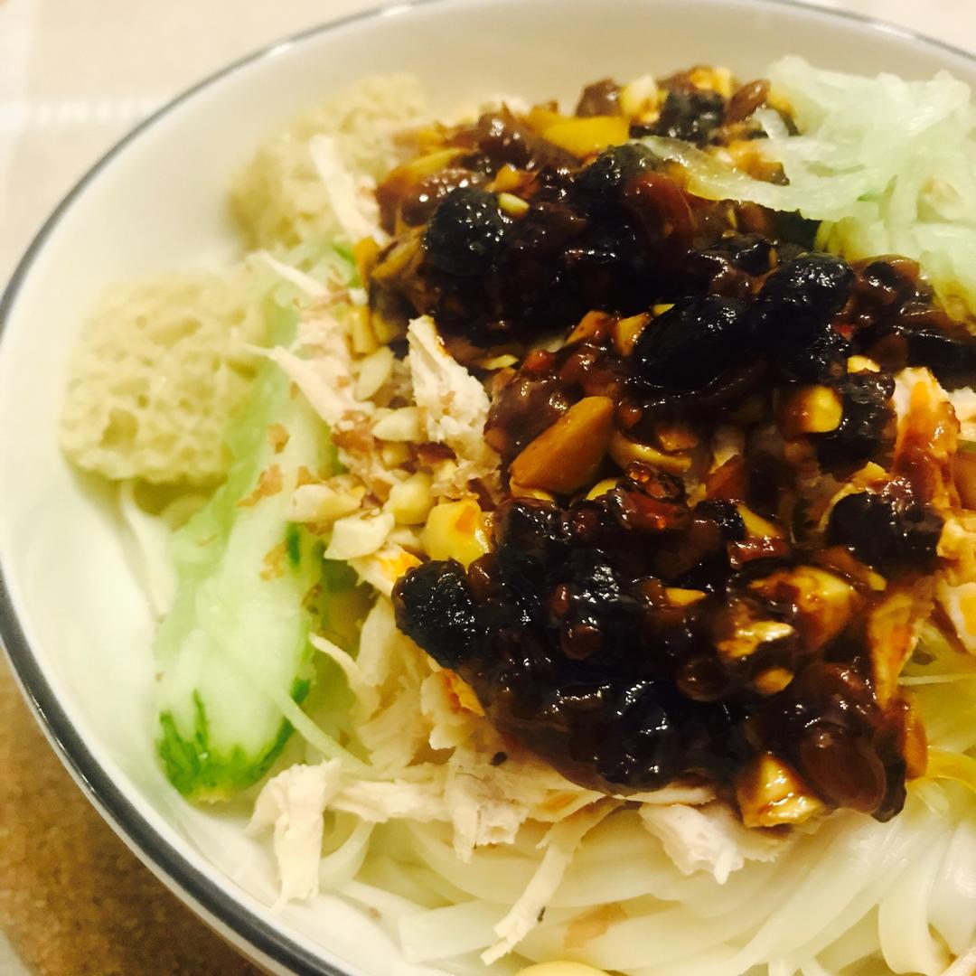 鸡丝凉面