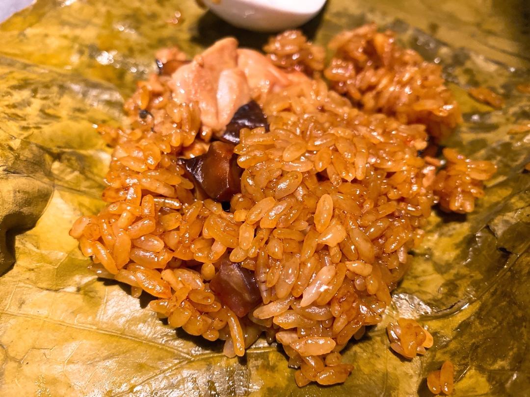 【荷香糯米鸡】