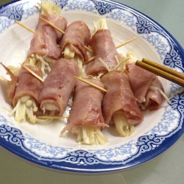 培根金针菇卷