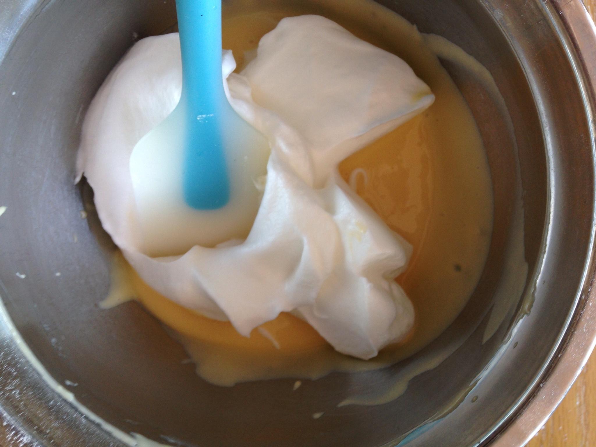 超润细腻酸奶戚风蛋糕的做法 步骤5