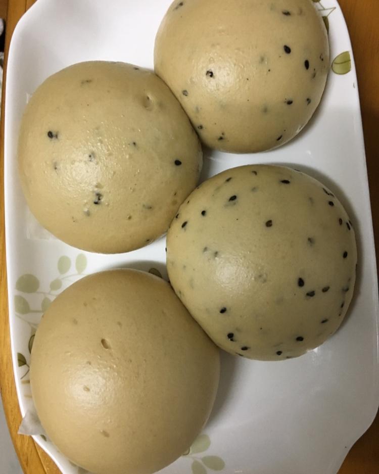 在面包机帮助下蒸馒头