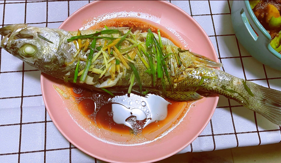 清蒸鲈鱼