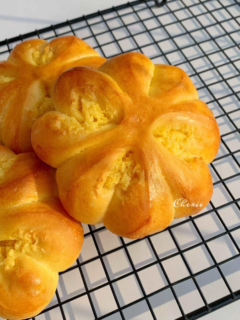 幸运四叶草椰蓉面包|每一瓣都是爱你的形状|香甜小面包