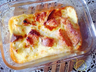 酒酿烤面包布丁