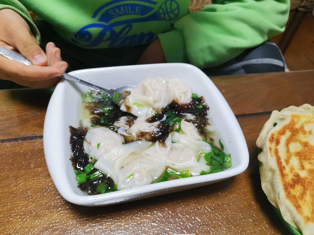 馄饨（两种包法）