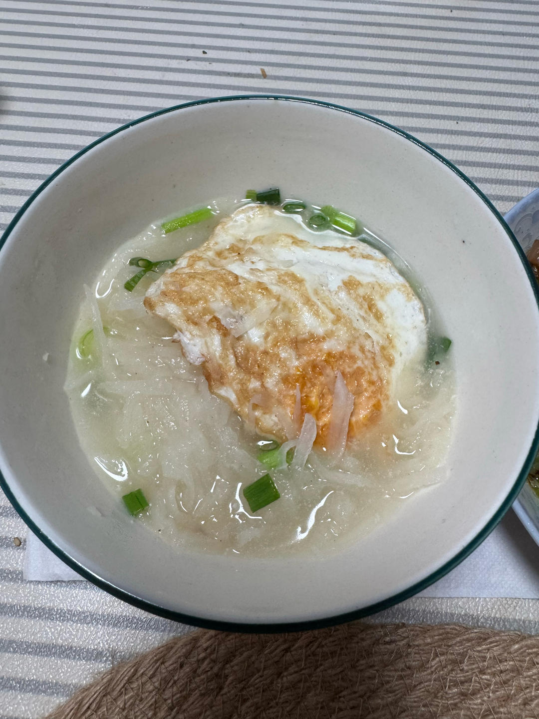 奶白鲜香的萝卜丝煎蛋汤