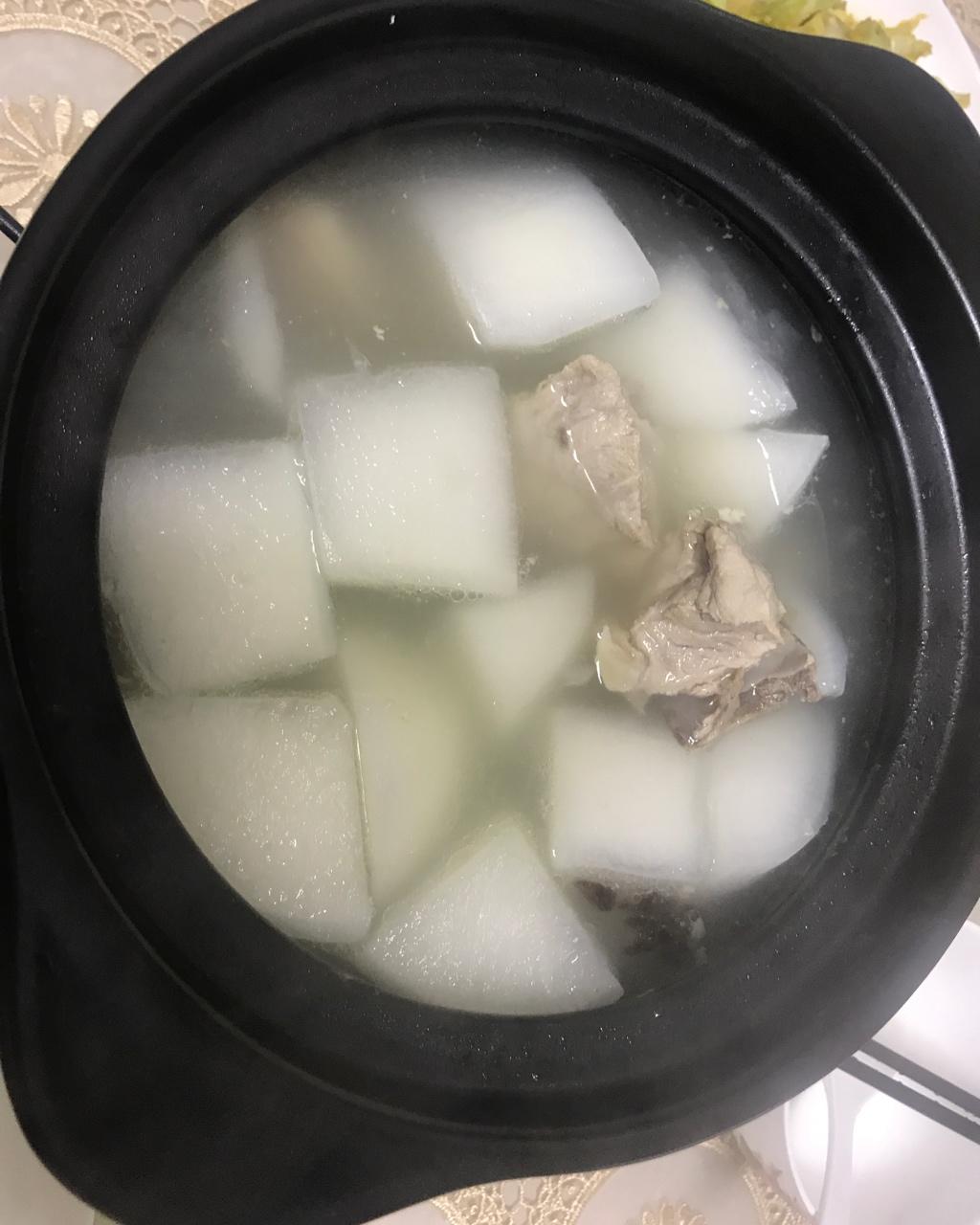 萝卜骨头汤