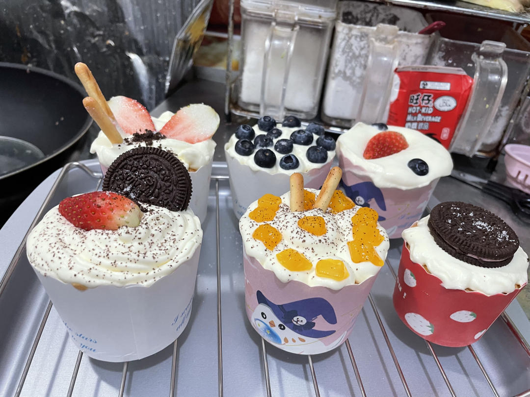 纸杯蛋糕 8寸戚风蛋糕的量