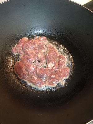 牛肉炒河粉 腌制牛肉的小窍门的做法 步骤13