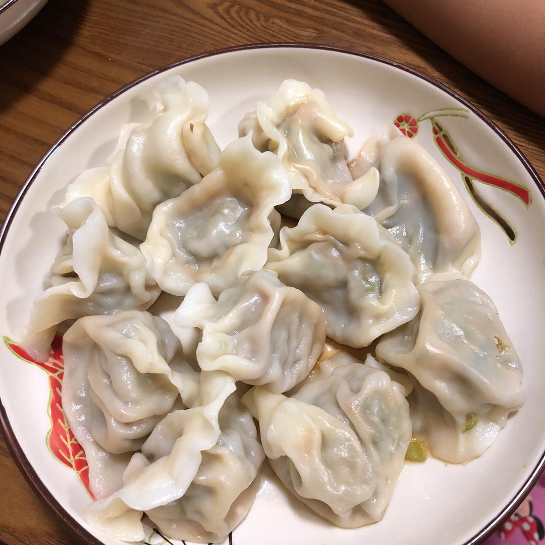 芹菜猪肉馅儿饺子