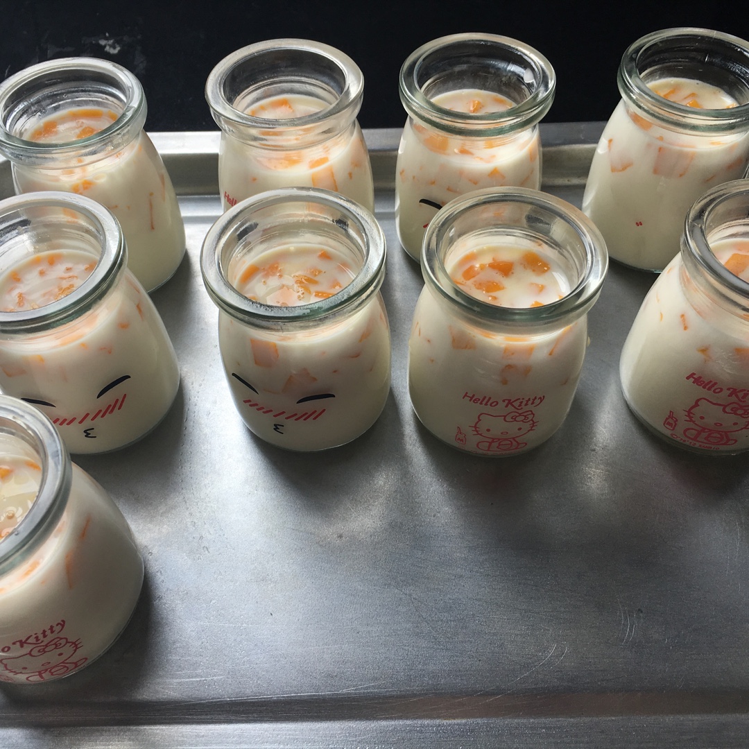 米雪小巢做的牛奶布丁