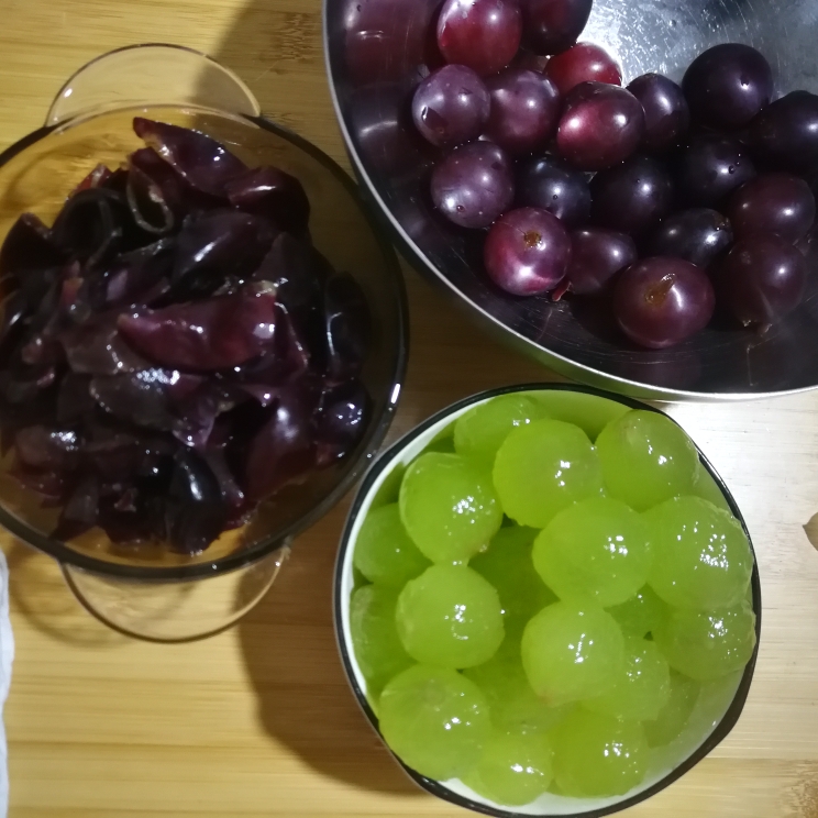 提子/葡萄和葡萄皮能做的美食饮品的做法