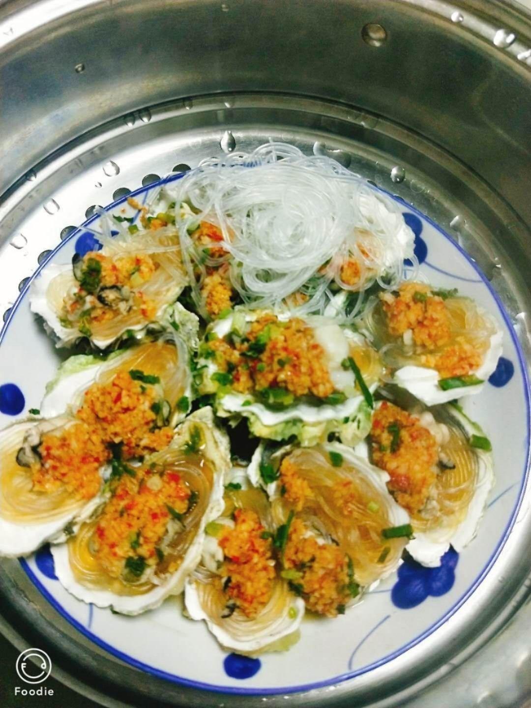蒜蓉粉丝蒸生蚝