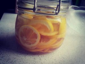 美白又减肥的蜂蜜柠檬的做法 步骤8