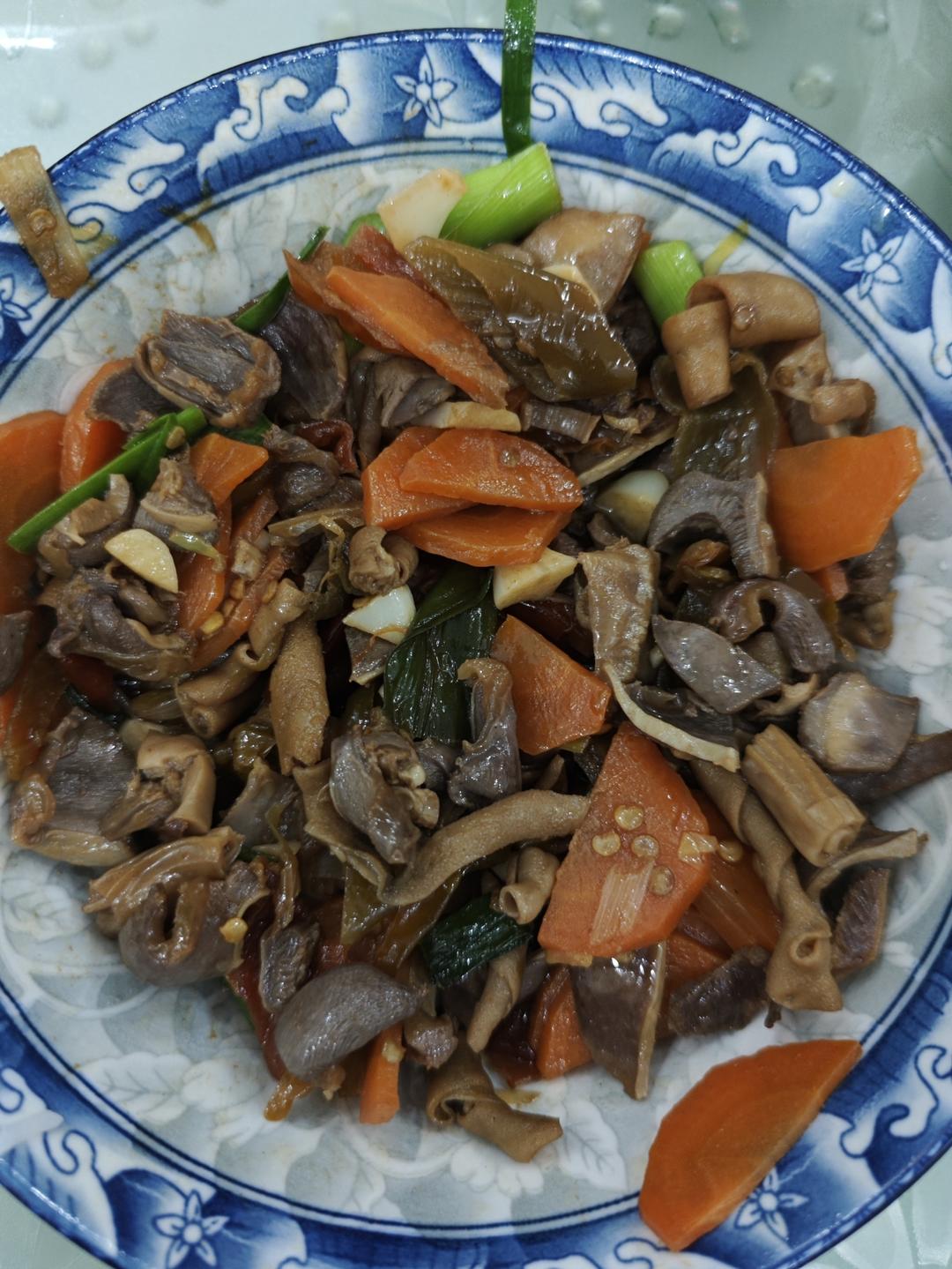酸辣鸡杂