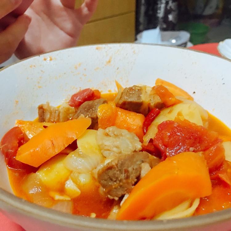 番茄土豆炖牛腩