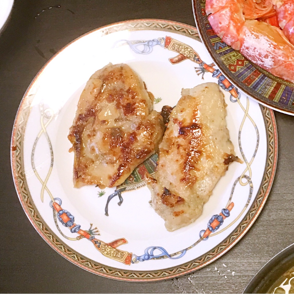 酷炫屌炸天好吃的煎鸡胸肉（香蒜蜂蜜煎鸡胸肉）