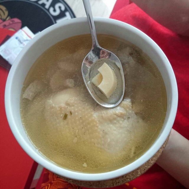 香菇春笋煲鸡汤