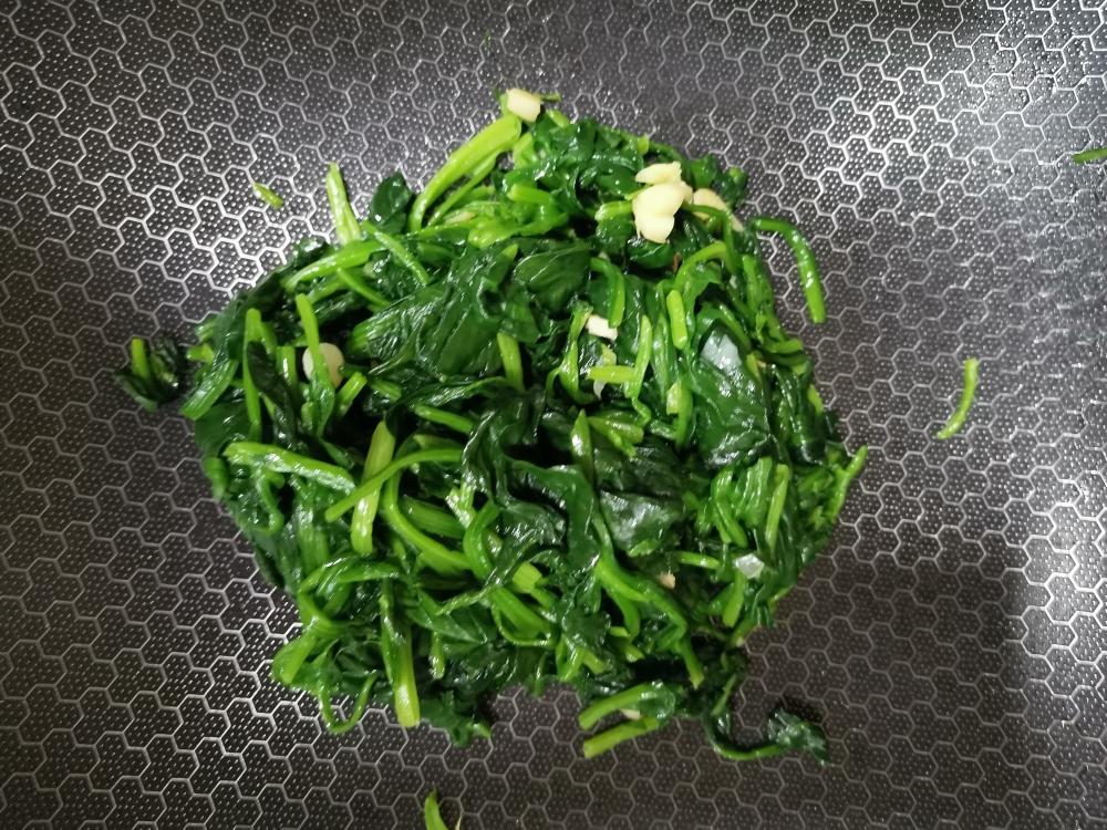 炒菠菜