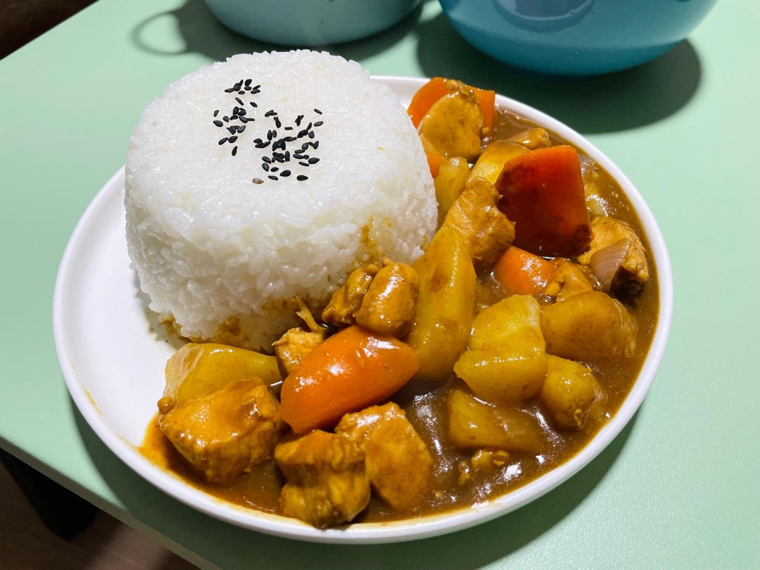 咖喱鸡肉饭